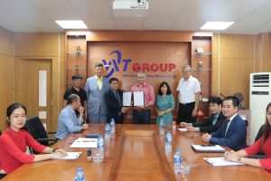 Trường cao đẳng Ngoại Ngữ và Công Nghệ Việt Nam hợp tác với các công ty CHLB Đức