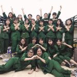 Hình ảnh sinh viên cao đẳng Ngoại Ngữ và Công Nghệ Việt Nam học quân sự